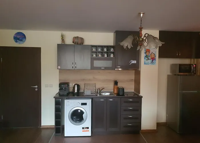 Family Vyani Apartment