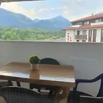 Family Vyani Apartment *